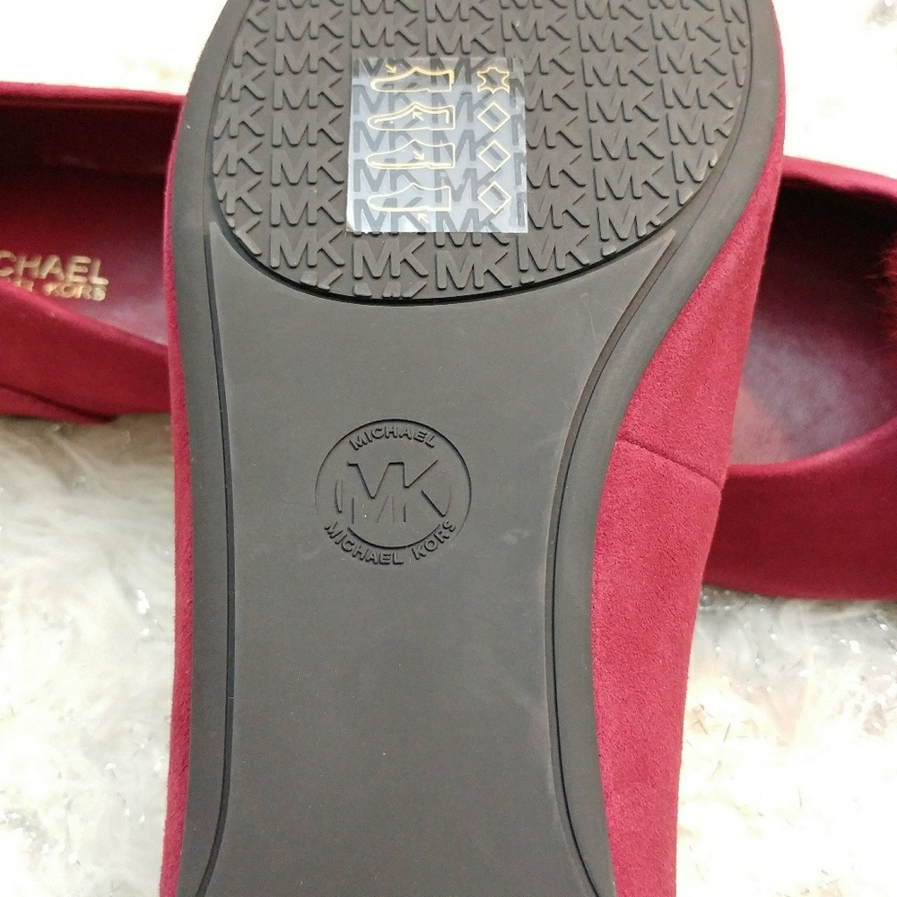 SOLD~Michael Kors Pom Pom Flats - Size 11 - Picture 8 of 8